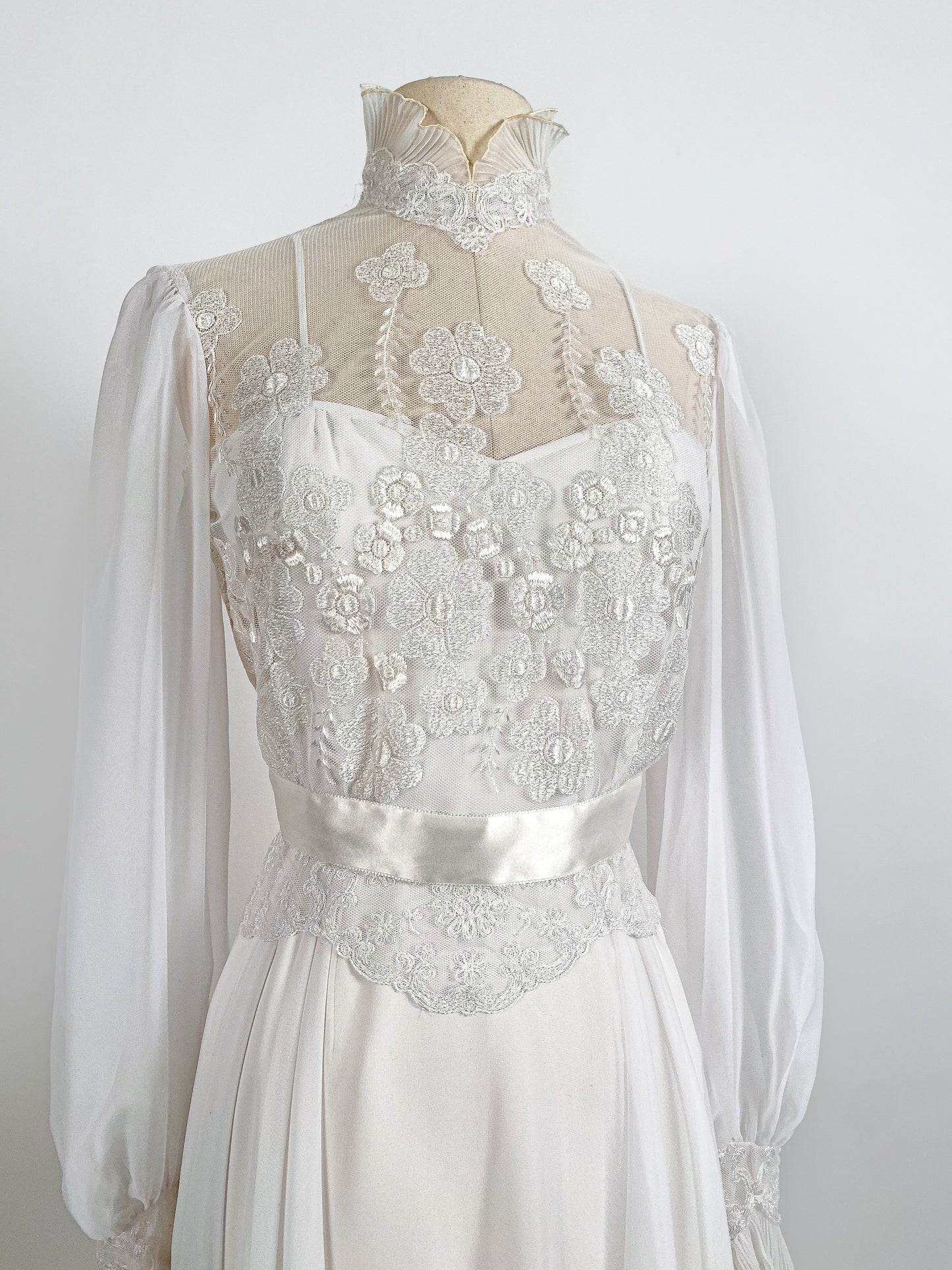 1970s Lace and Chiffon Wedding Dress / Waist 26