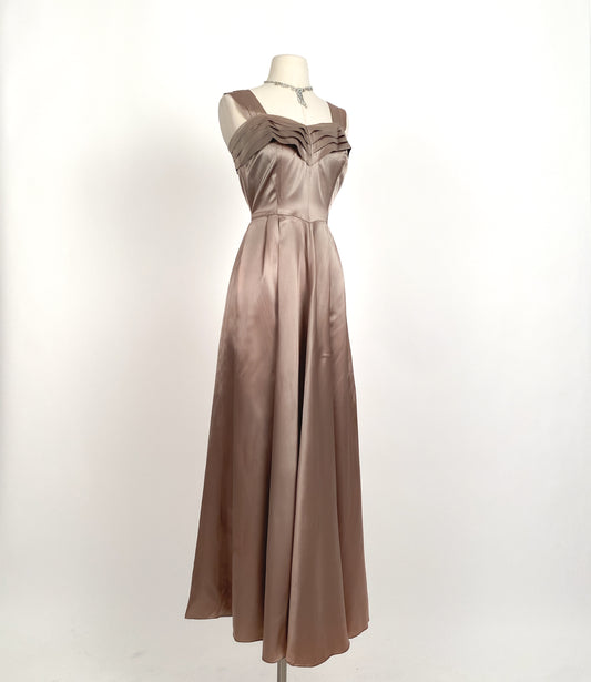 1940s Sliver Silk Gown with Pleated Neckline / Waist 26