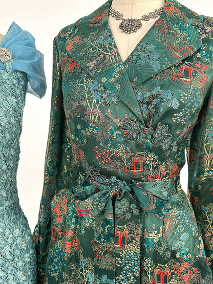 1950s – 60s Deep Green Chinese Silk Brocade Robe / Bust 36