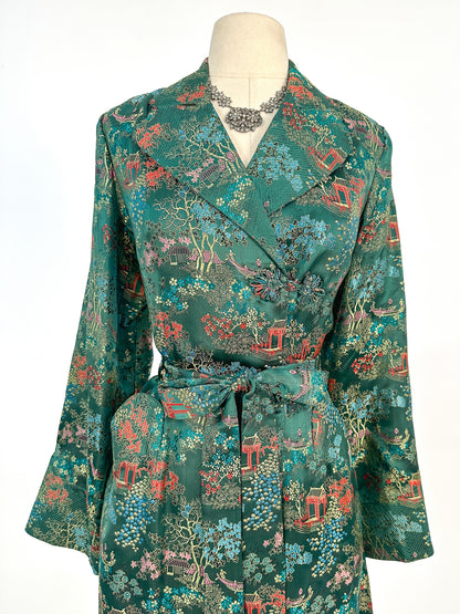 1950s – 60s Deep Green Chinese Silk Brocade Robe / Bust 36
