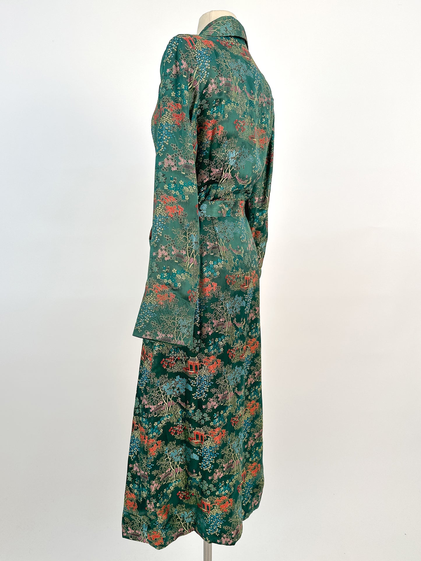 1950s – 60s Deep Green Chinese Silk Brocade Robe / Bust 36