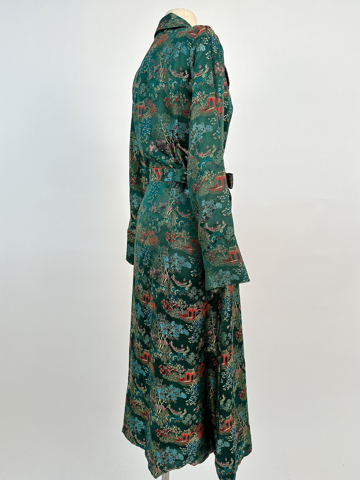 1950s – 60s Deep Green Chinese Silk Brocade Robe / Bust 36