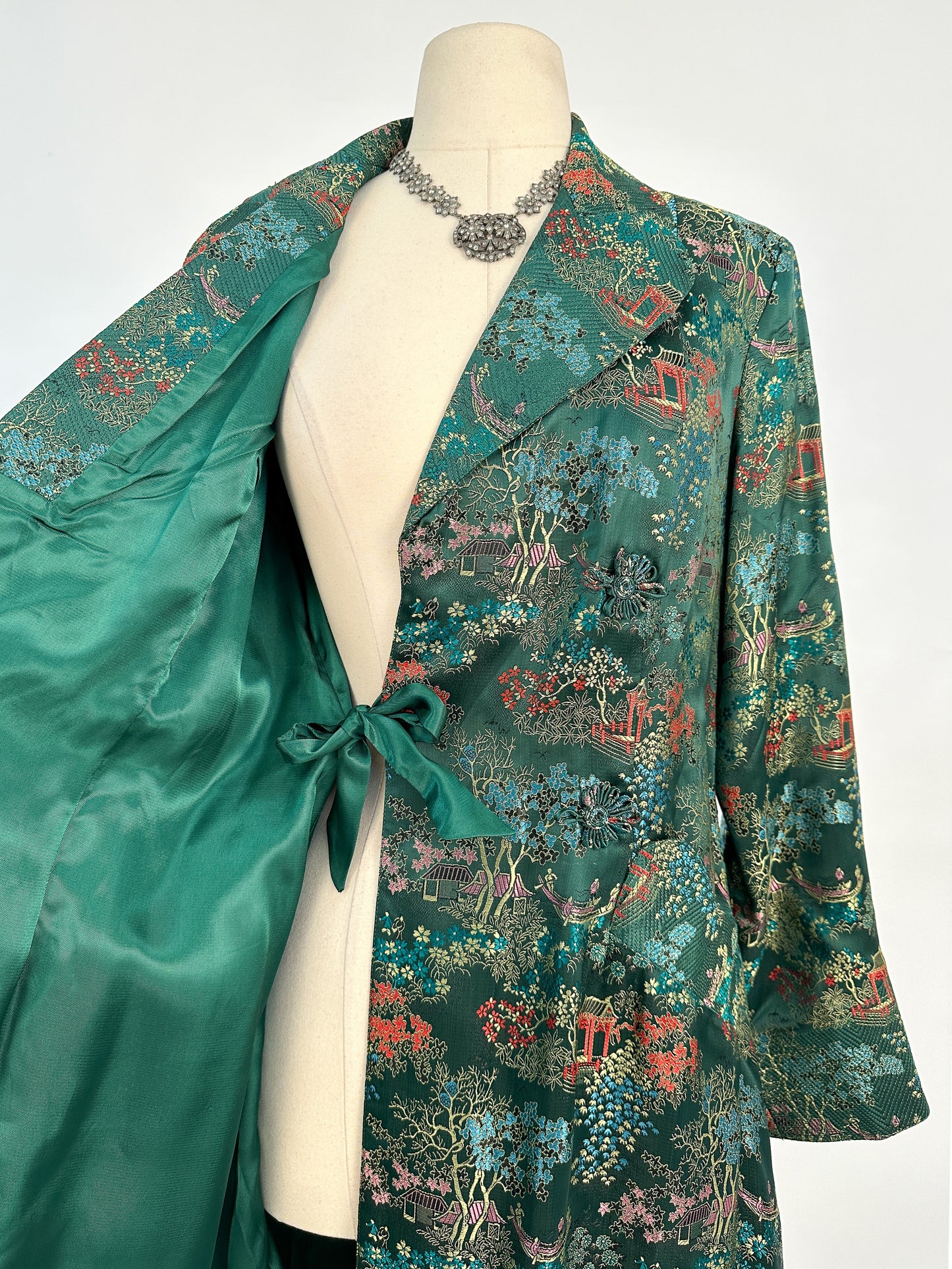 1950s – 60s Deep Green Chinese Silk Brocade Robe / Bust 36