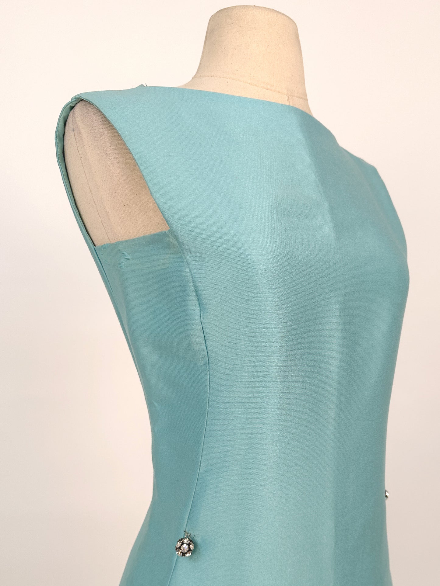 1960s Aqua Dupioni Silk Shift Dress / Waist 34