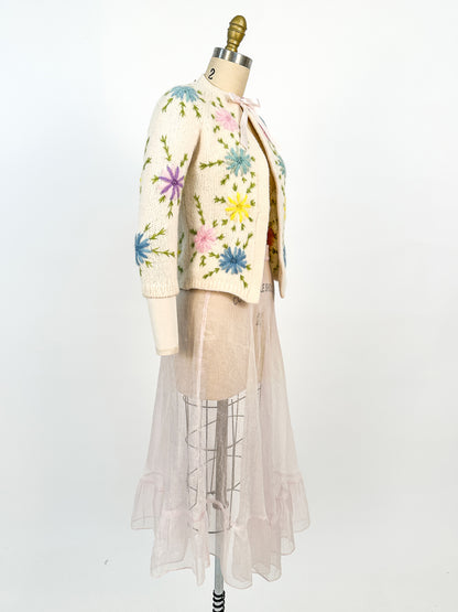 1950s White Wool Cardigan with Embroidered Flowers / Bust 32