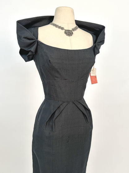 1950s Fabulously Stunning Silk LBD / Waist 28