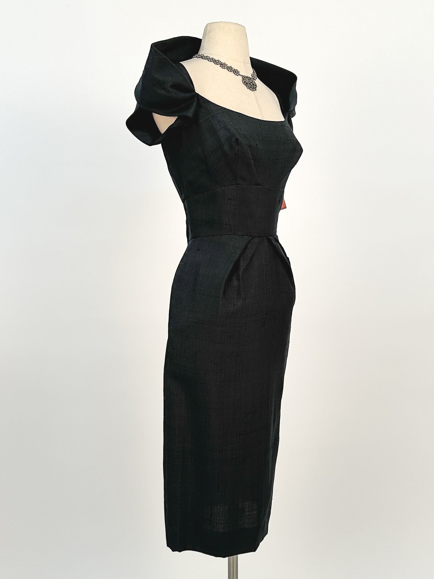 1950s Fabulously Stunning Silk LBD / Waist 28