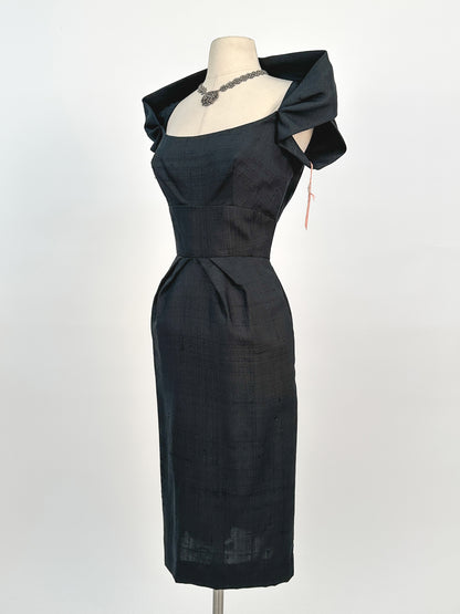 1950s Fabulously Stunning Silk LBD / Waist 28