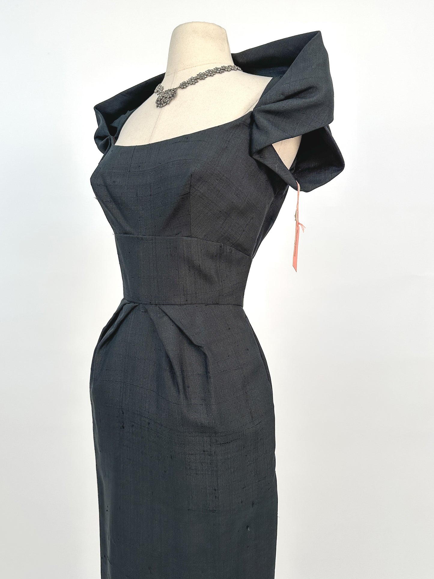 1950s Fabulously Stunning Silk LBD / Waist 28