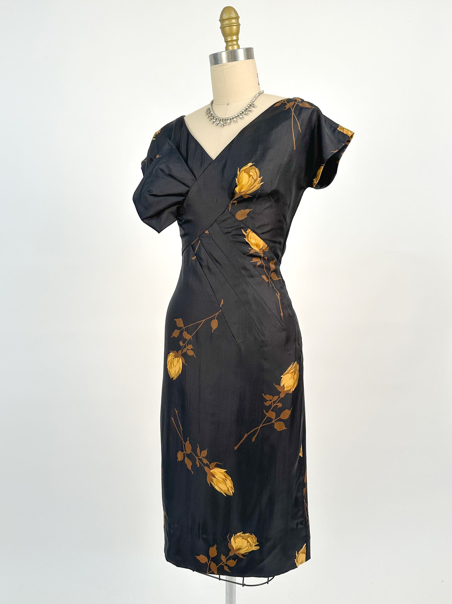 1950s Silk Wiggle Dress with Yellow Roses / Waist 26