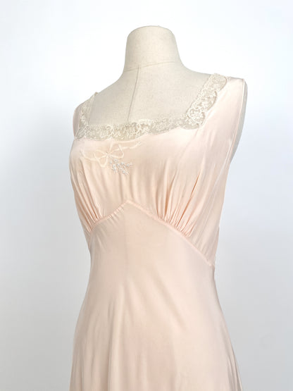 1940s Pale Pink Rayon and Lace Bias Cut Nightgown with Bow Appliqué / Waist 32