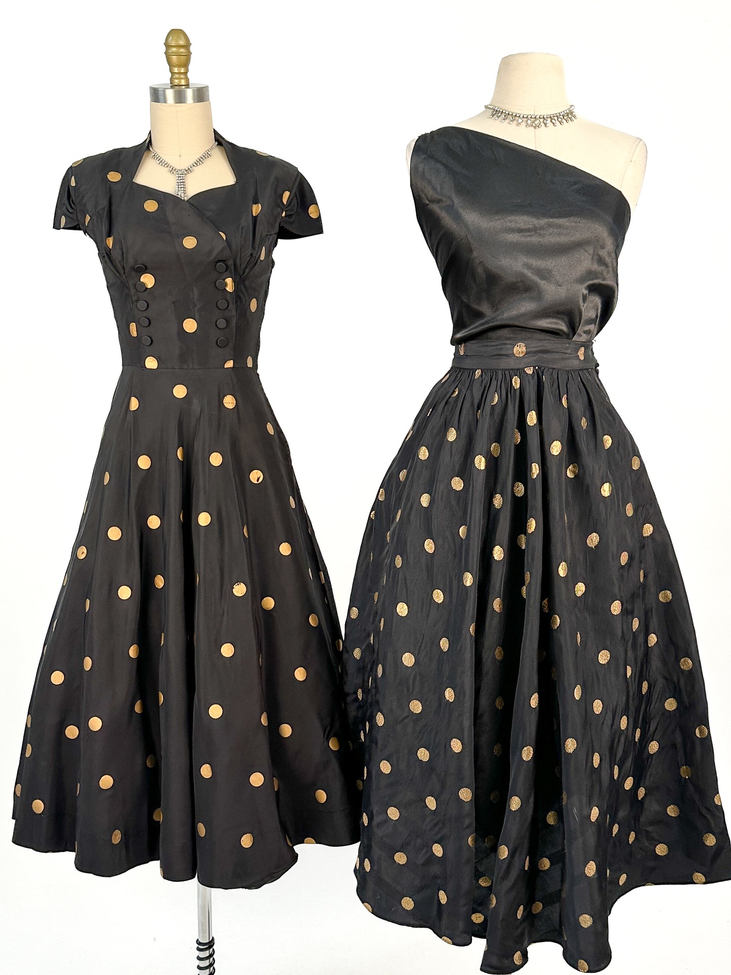 1940-50s Black Jacquard Polka Dot Circle Skirt / Waist 26
