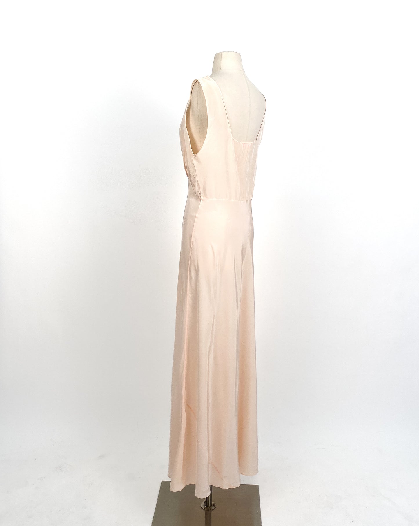 1940s Pale Pink Rayon and Lace Bias Cut Nightgown with Bow Appliqué / Waist 32