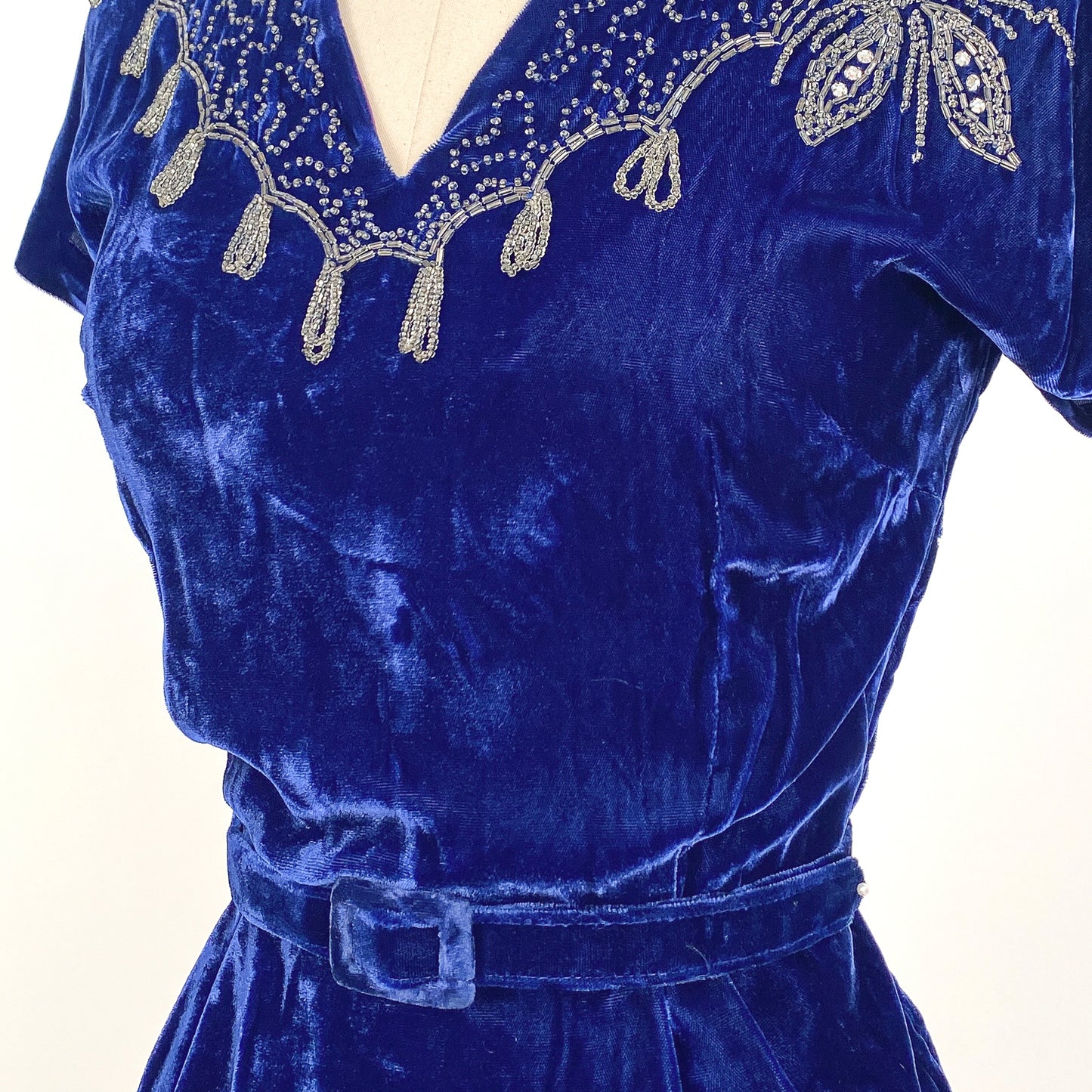 1940s Blue Velvet Dress with Beaded Neckline / Waist 30