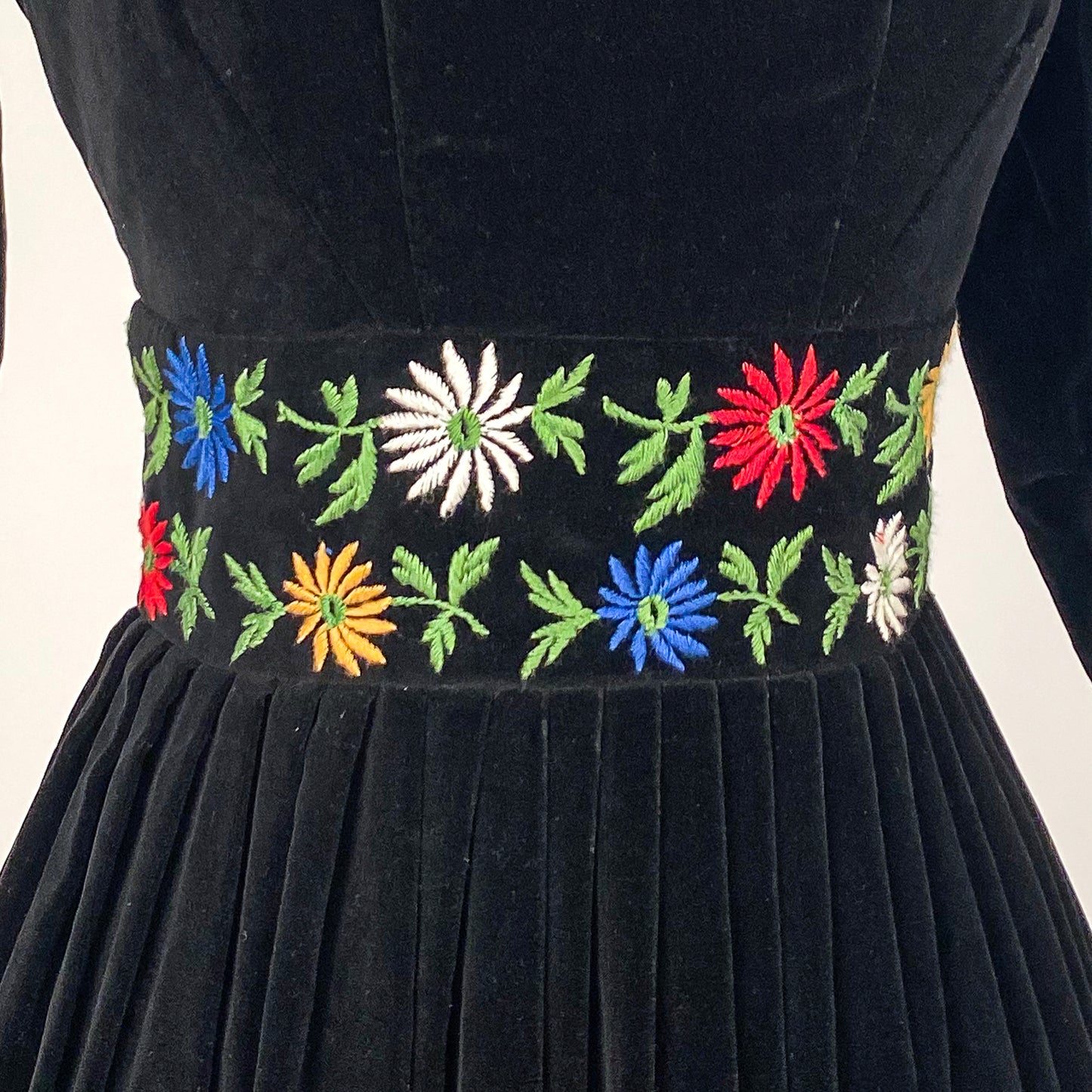 1950s Black Velvet Dress with Bright Floral Embroidery / Waist 26