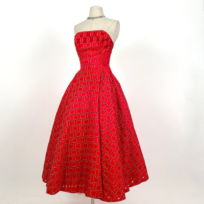 1950s Crimson Red Tulle Party Dress With Woven Skirt / Waist 26