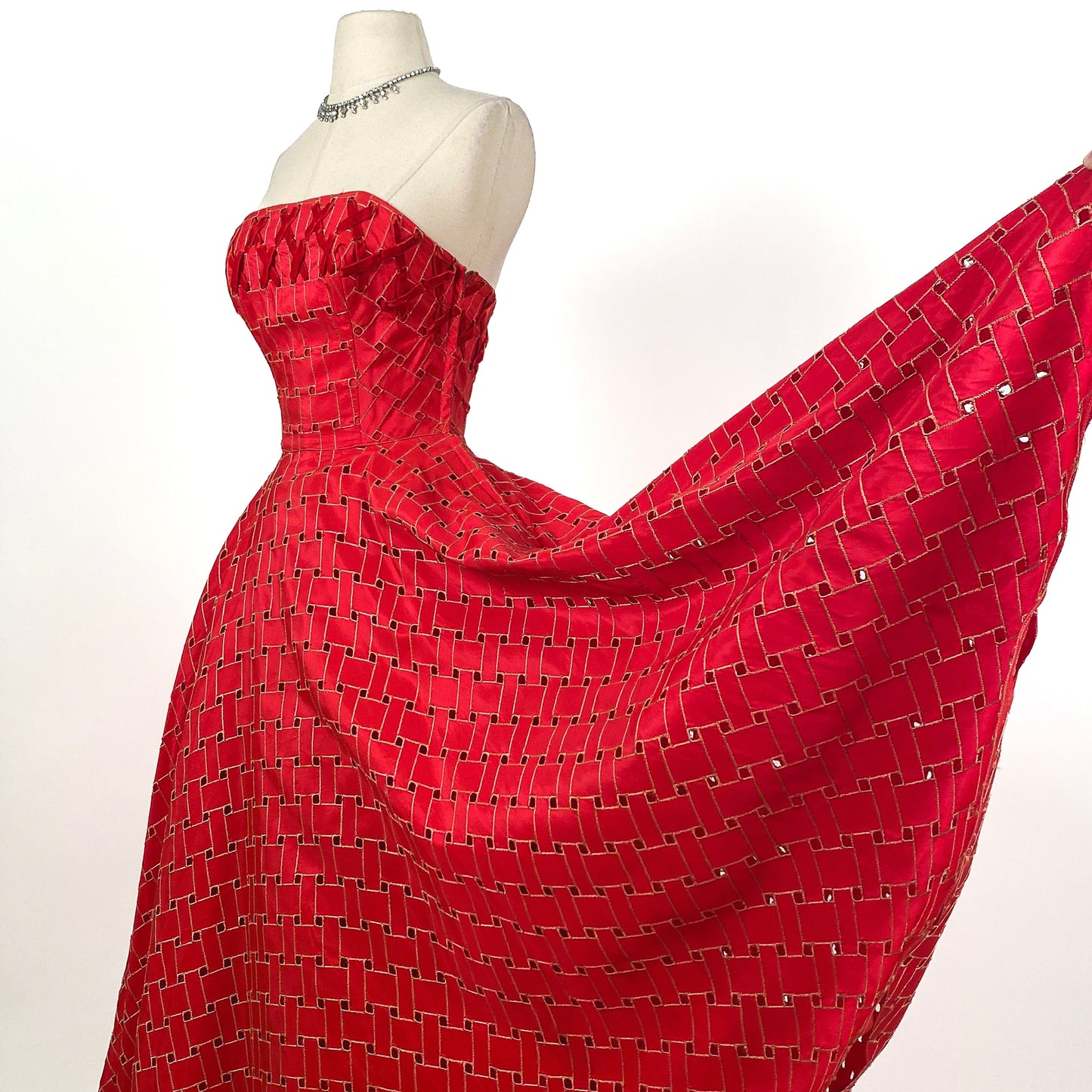 1950s Crimson Red Tulle Party Dress With Woven Skirt / Waist 26