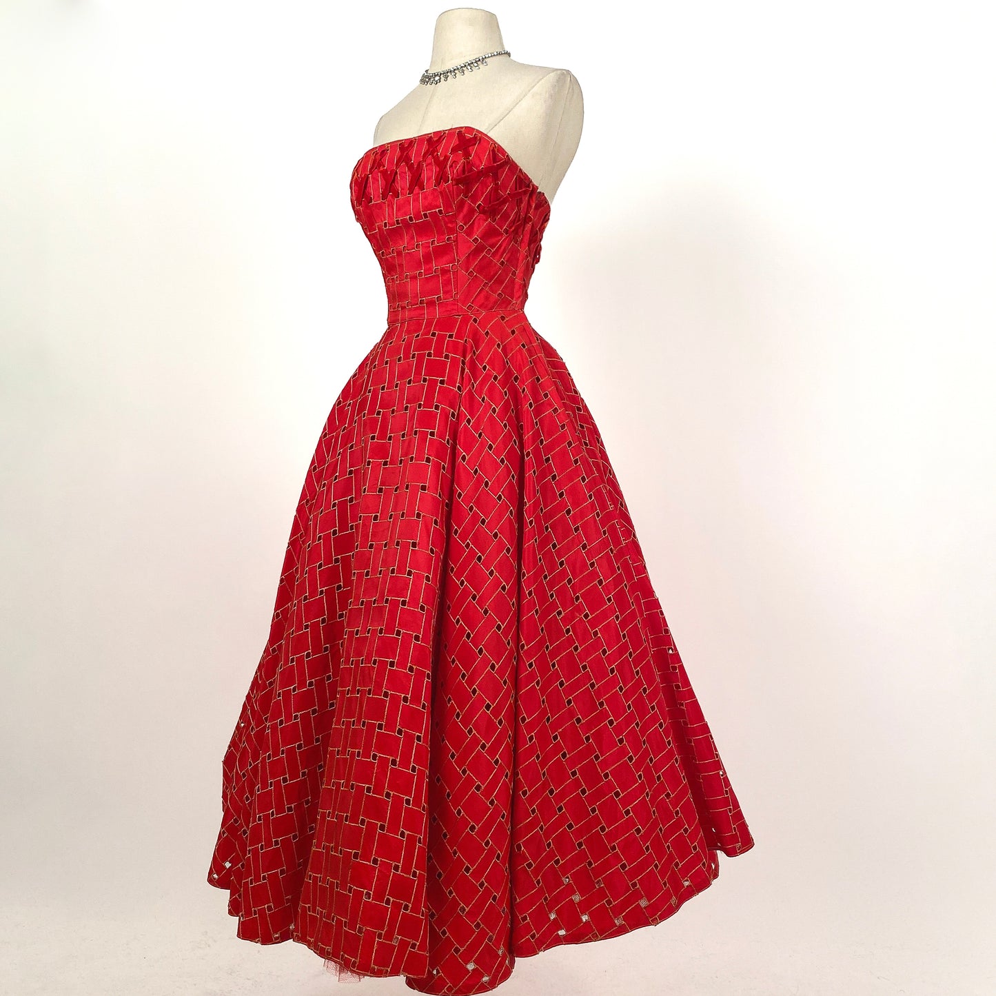 1950s Crimson Red Tulle Party Dress With Woven Skirt / Waist 26