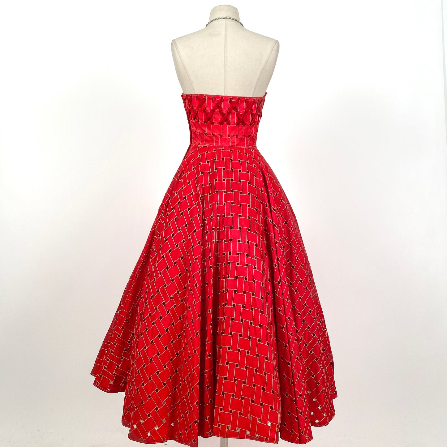 1950s Crimson Red Tulle Party Dress With Woven Skirt / Waist 26