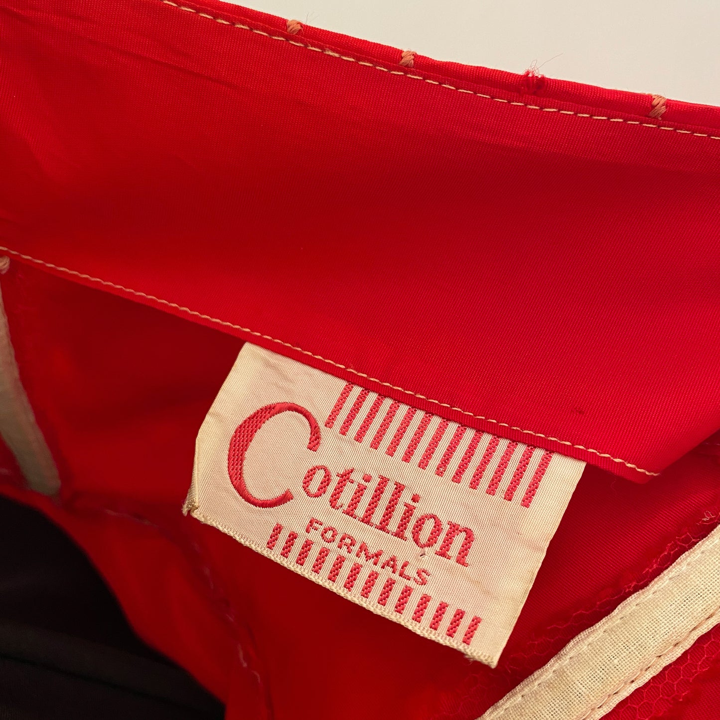 1950s Crimson Red Tulle Party Dress With Woven Skirt / Waist 26