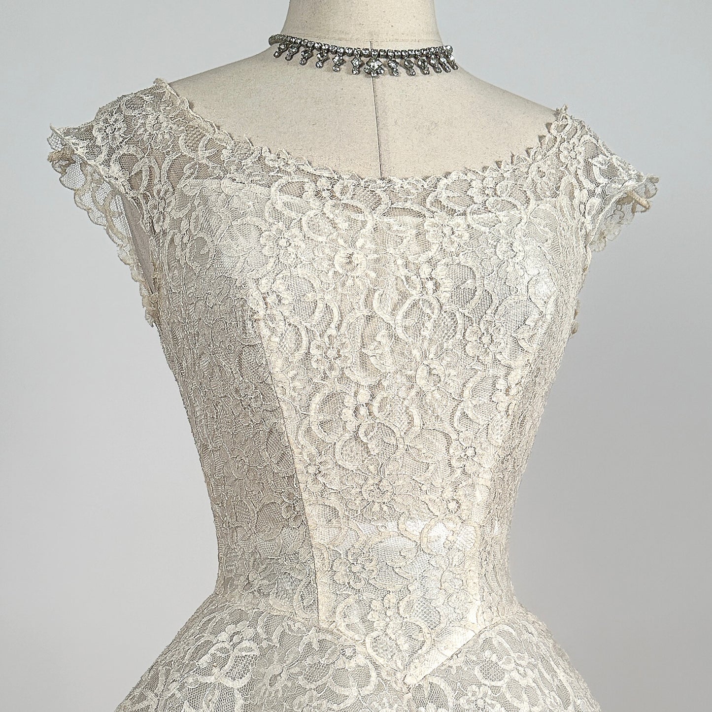 Darling 1950s Lace and Tulle Tea Length Wedding Gown / Waist 24
