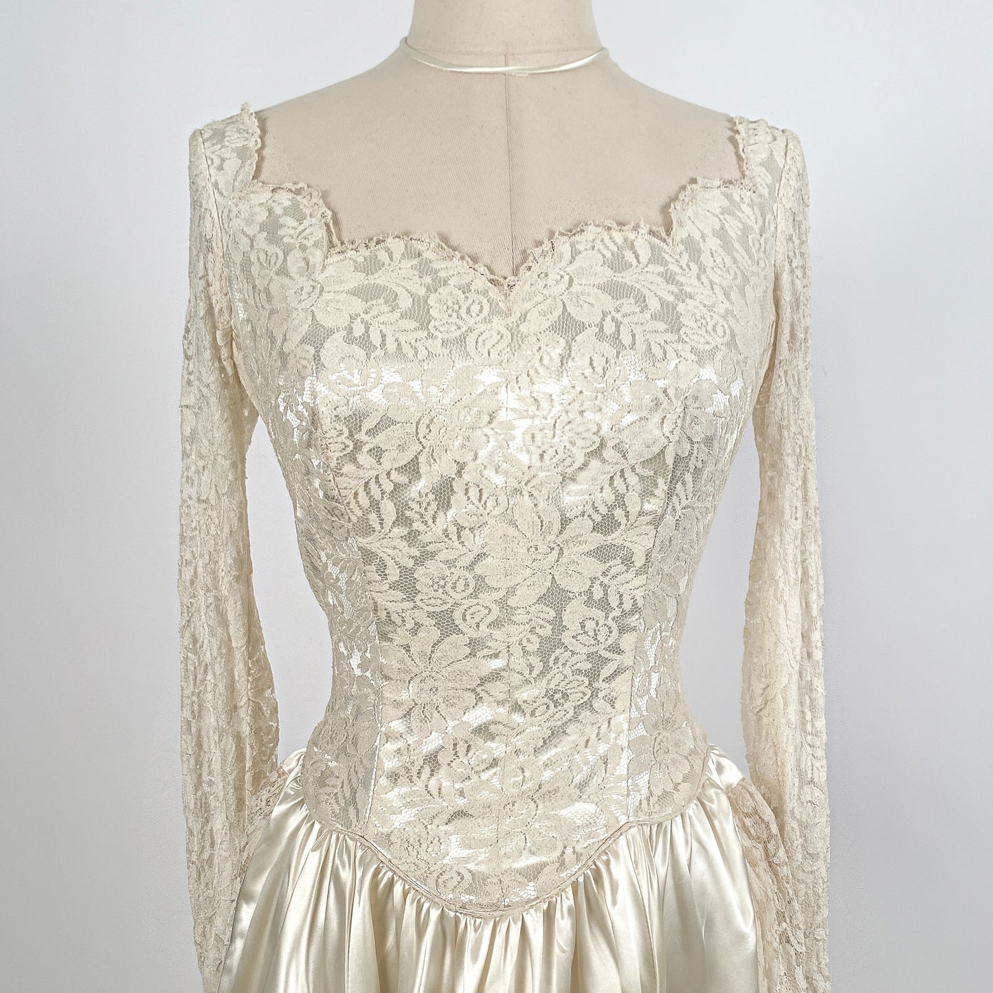 1940 Candlelight Satin Wedding Gown with Lace Bodice & Side Panels / Waist 28