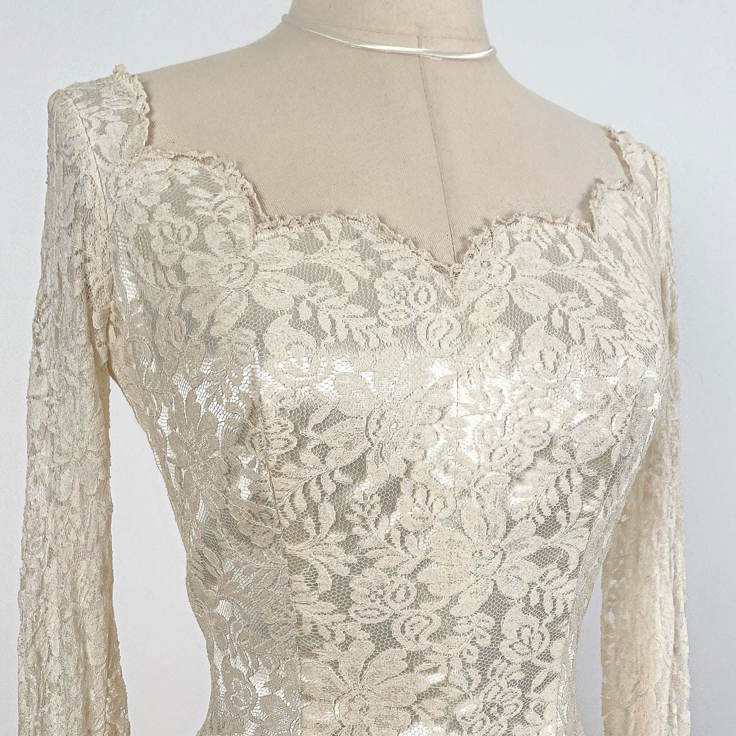 1940 Candlelight Satin Wedding Gown with Lace Bodice & Side Panels / Waist 28