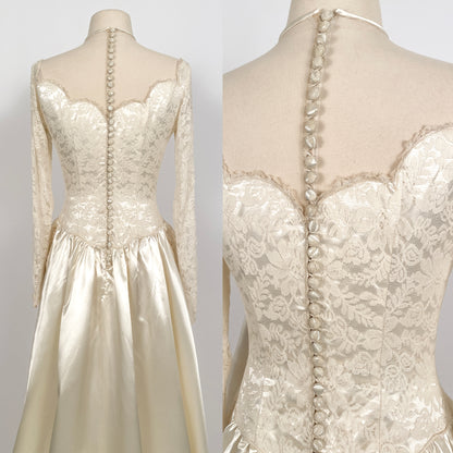 1940 Candlelight Satin Wedding Gown with Lace Bodice & Side Panels / Waist 28