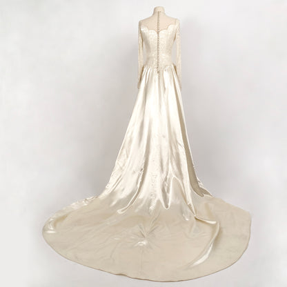 1940 Candlelight Satin Wedding Gown with Lace Bodice & Side Panels / Waist 28