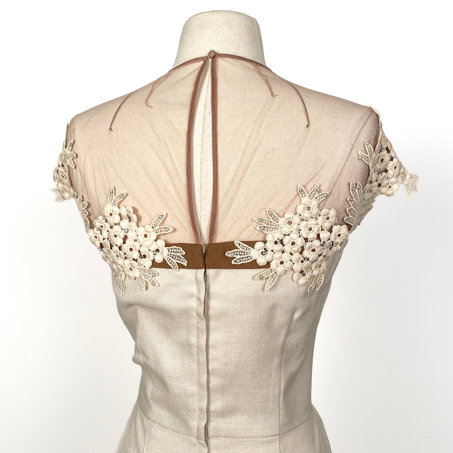 1950s Beige Linen Dress with Illusion Neckline / Waist 32