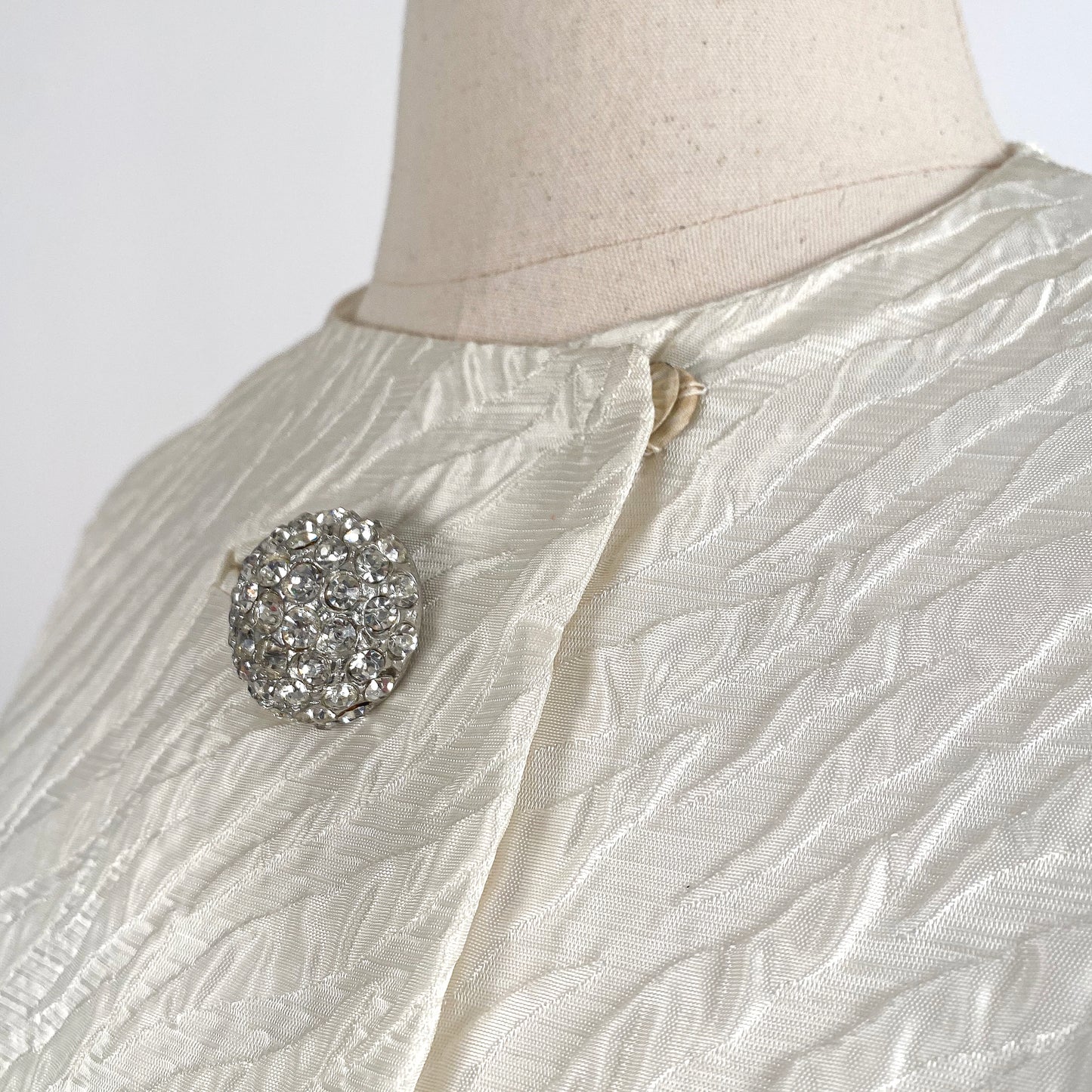 1960s White Brocade Evening Coat with Rhinestone Buttons / OSFM
