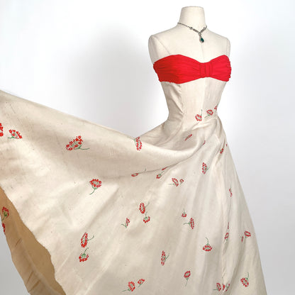 Stunning 1950s Cream Silk Gown with Red Chiffon Bodice by Jo Copeland / Waist 28