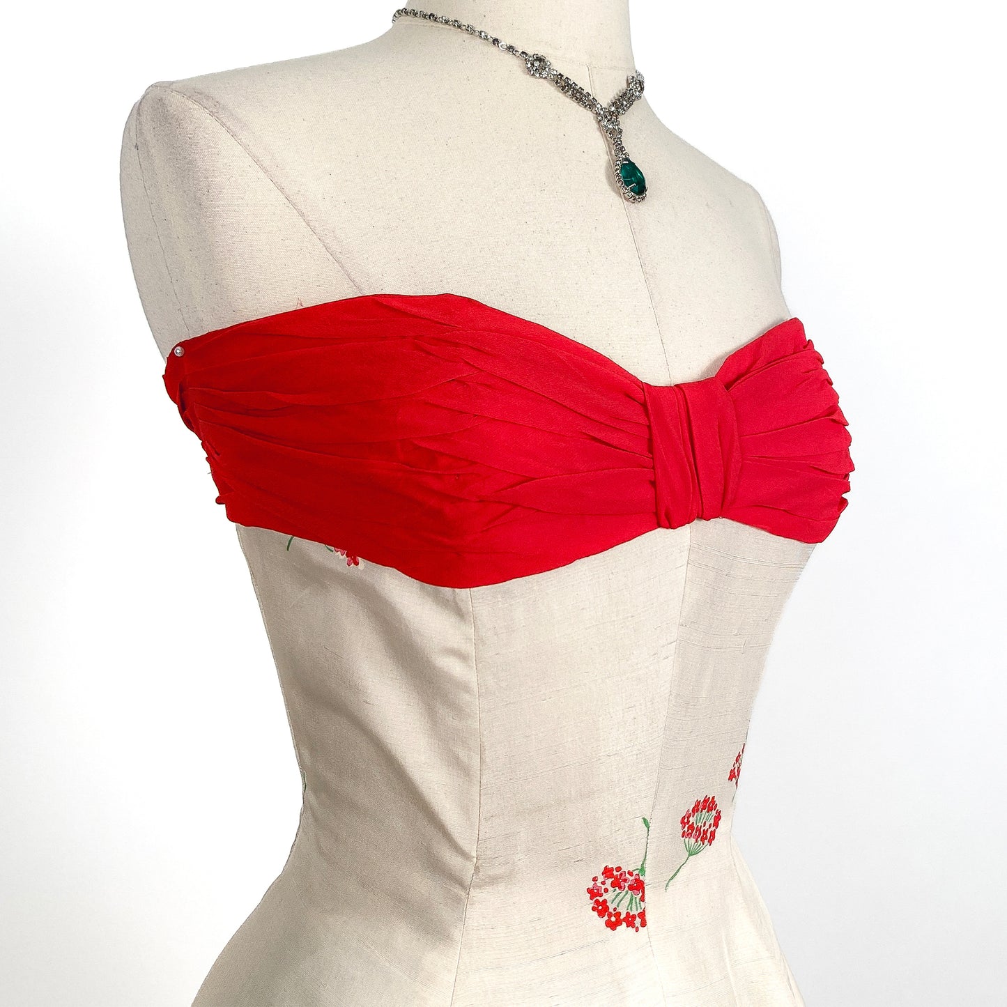 Stunning 1950s Cream Silk Gown with Red Chiffon Bodice by Jo Copeland / Waist 28