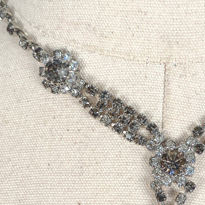 Vintage Emerald Green Rhinestone Necklace