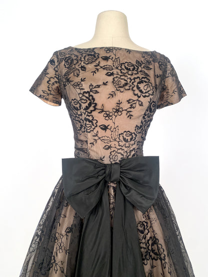 1950s Flocked Floral Party Dress with Satin Bow / Waist 26