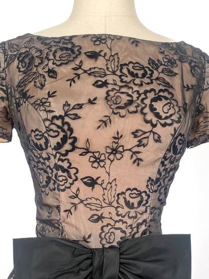 1950s Flocked Floral Party Dress with Satin Bow / Waist 26