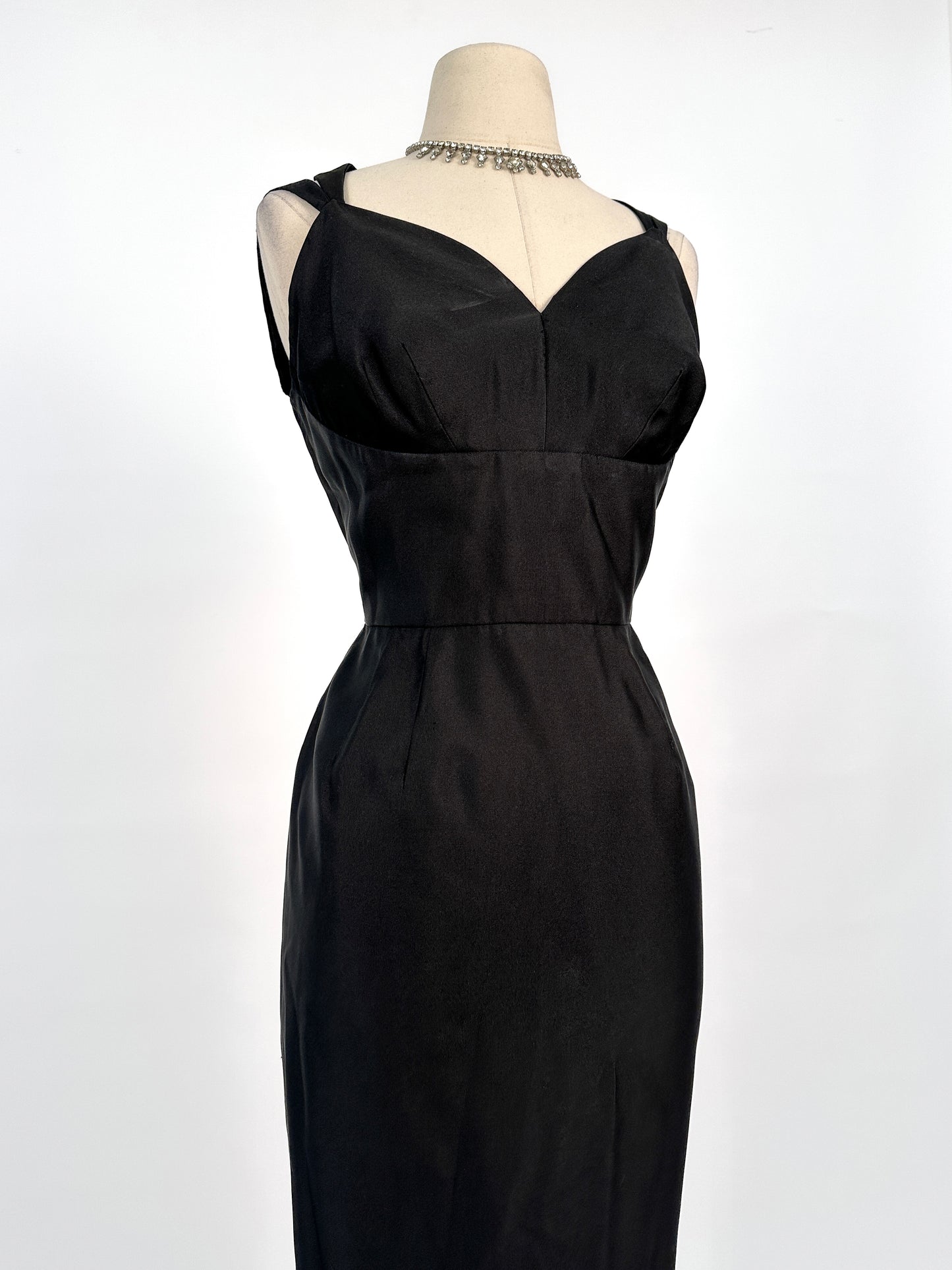 The PERFECT 1960s LBD with Sexy Back Cutouts / Waist 26