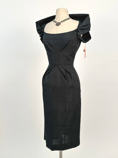 1950s Fabulously Stunning Silk LBD / Waist 28