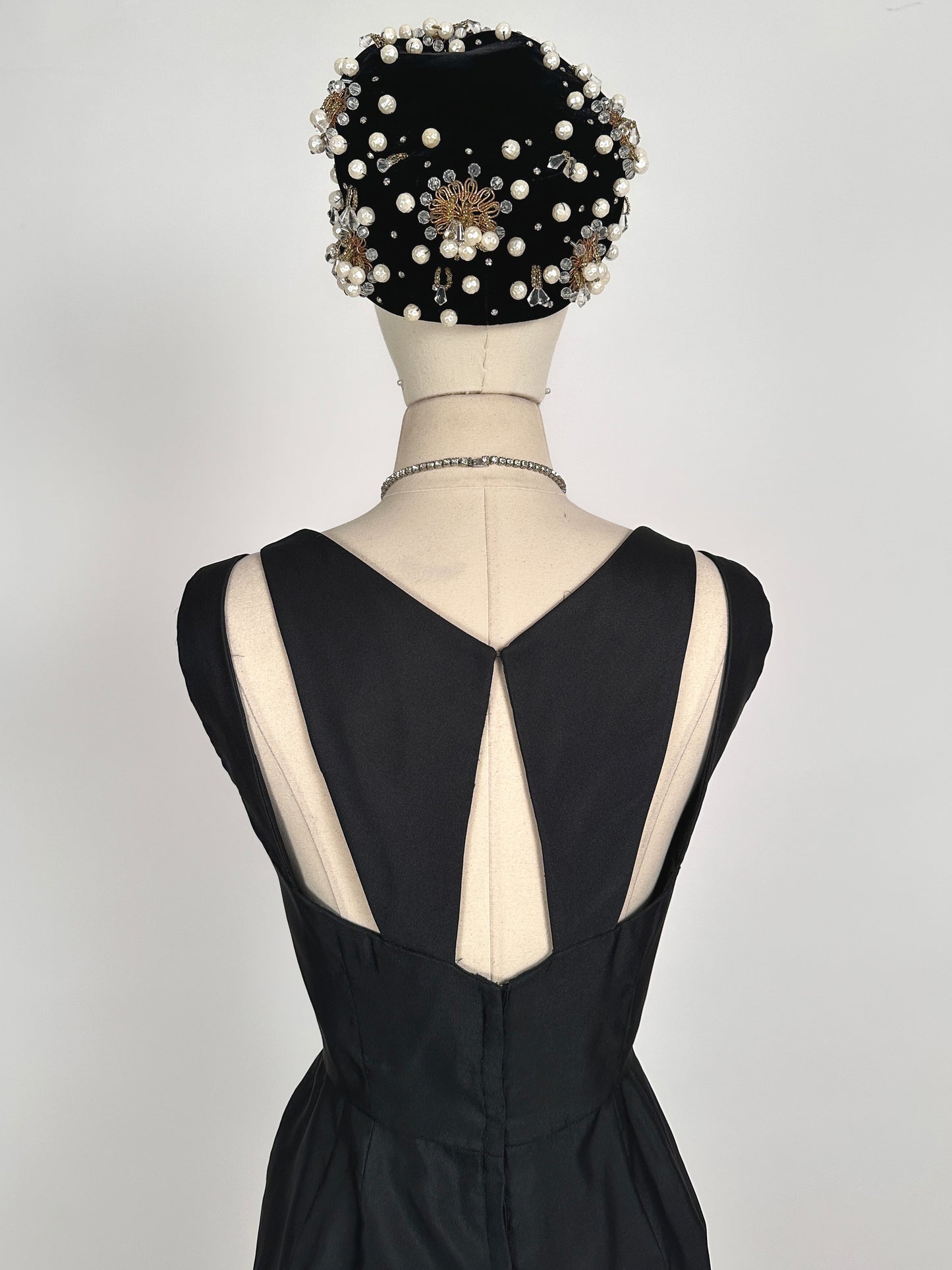 1950s Stunning Black Velvet Pearl, Rhinestone and Beaded Pillbox Hat/ One Size