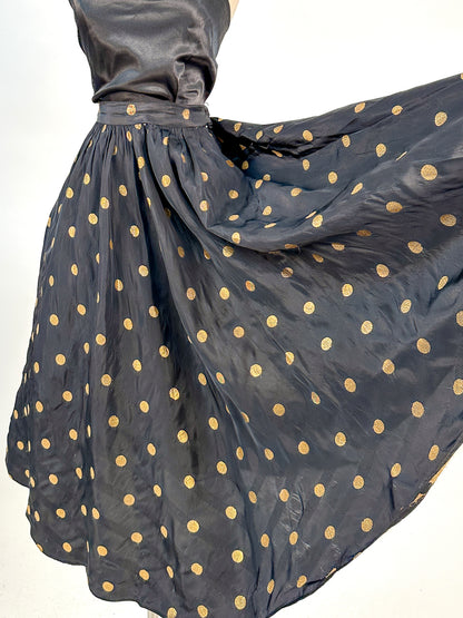 1940-50s Black Jacquard Polka Dot Circle Skirt / Waist 26