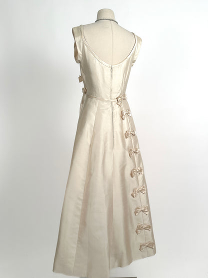 1960s Silk Shantung Wedding Dress Adorned with Bow / Waist 28