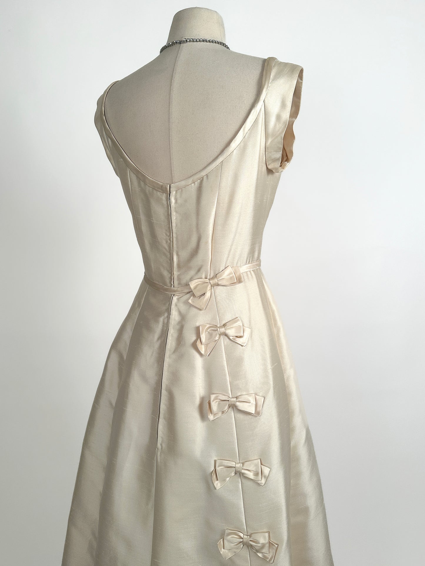 1960s Silk Shantung Wedding Dress Adorned with Bow / Waist 28