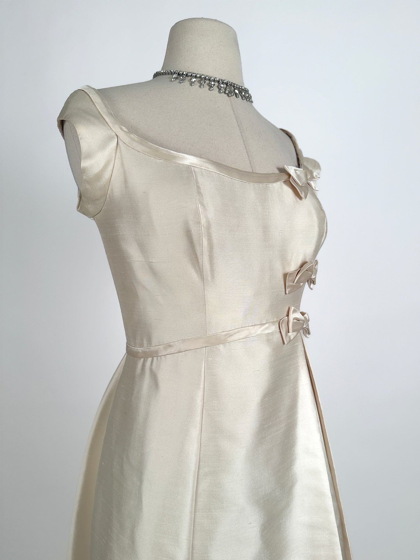 1960s Silk Shantung Wedding Dress Adorned with Bow / Waist 28