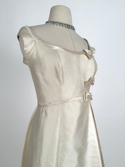 1960s Silk Shantung Wedding Dress Adorned with Bow / Waist 28