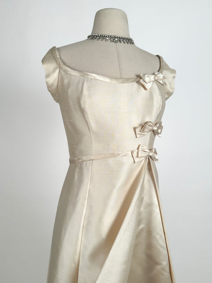 1960s Silk Shantung Wedding Dress Adorned with Bow / Waist 28