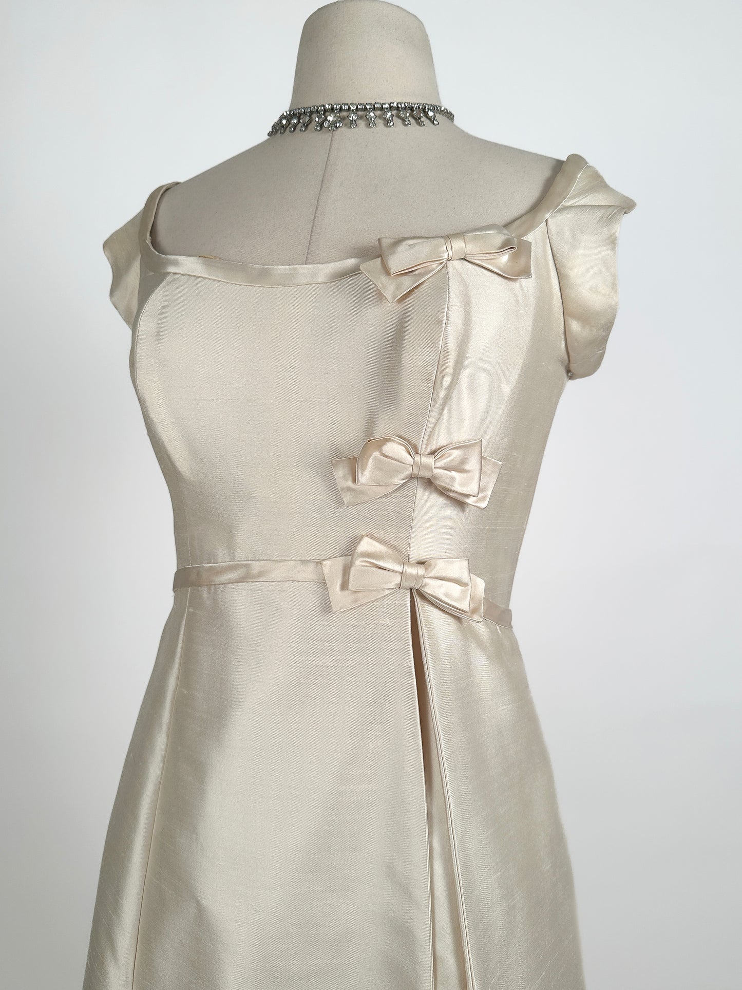 1960s Silk Shantung Wedding Dress Adorned with Bow / Waist 28