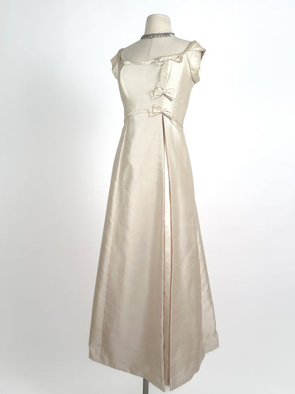 1960s Silk Shantung Wedding Dress Adorned with Bow / Waist 28