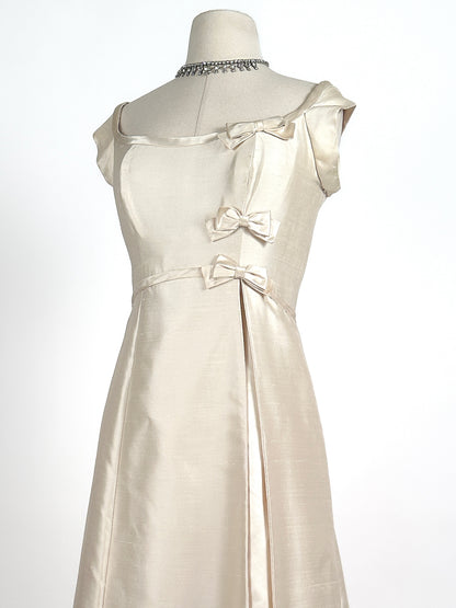 1960s Silk Shantung Wedding Dress Adorned with Bow / Waist 28