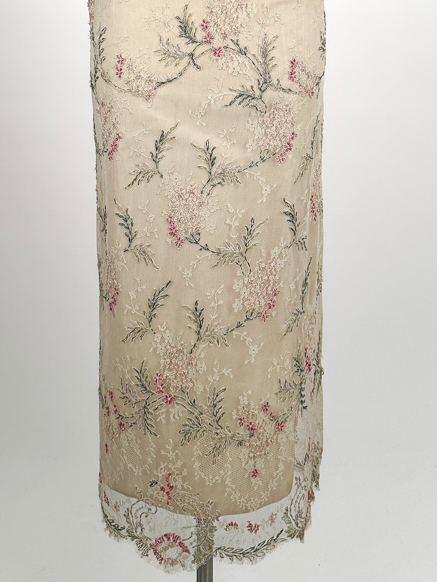 50-60s Embroidered Cream Chantilly Lace Gown / Waist 28