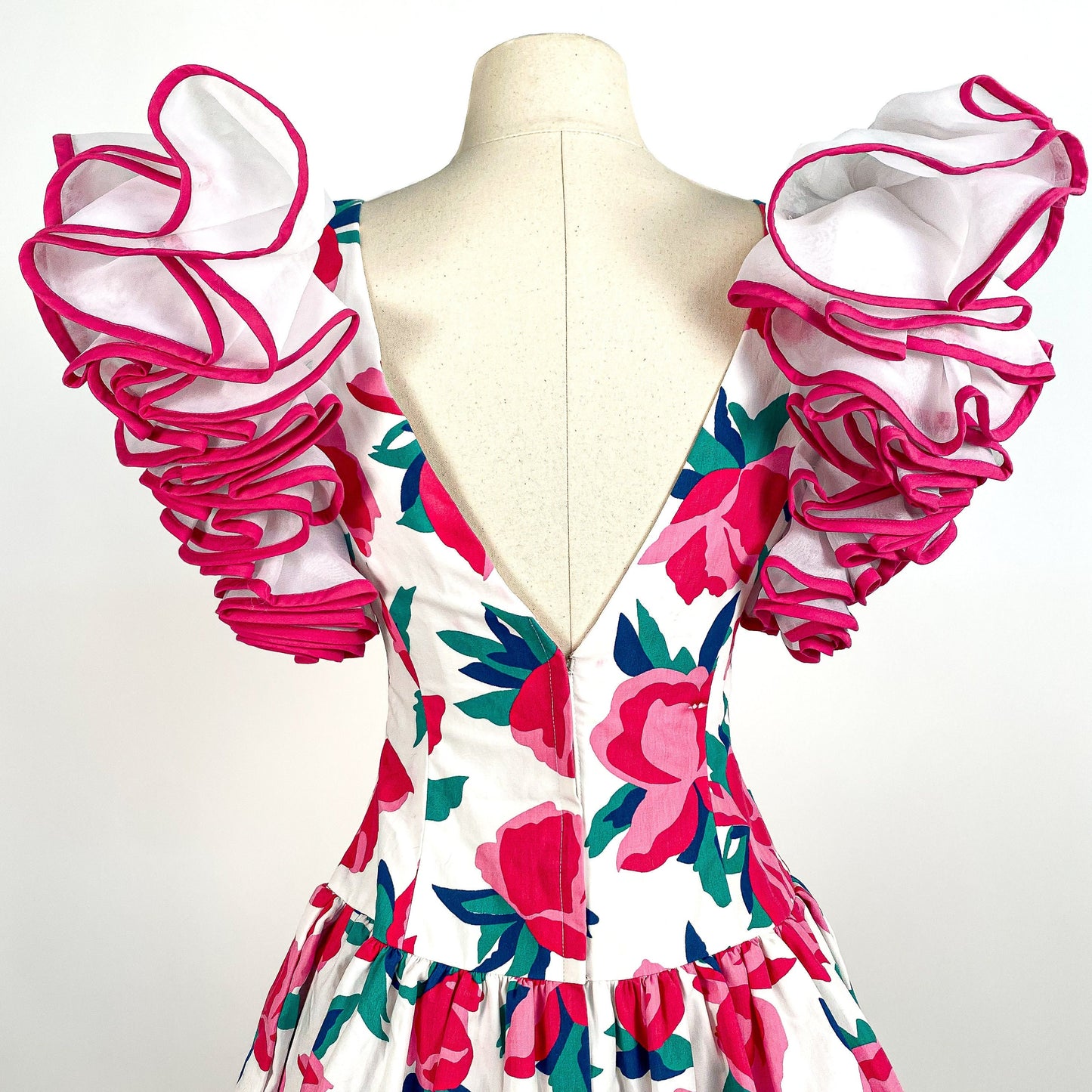 1980s Pink Floral Victor Costa Dress with Ruffled Sleeves / Waist 25